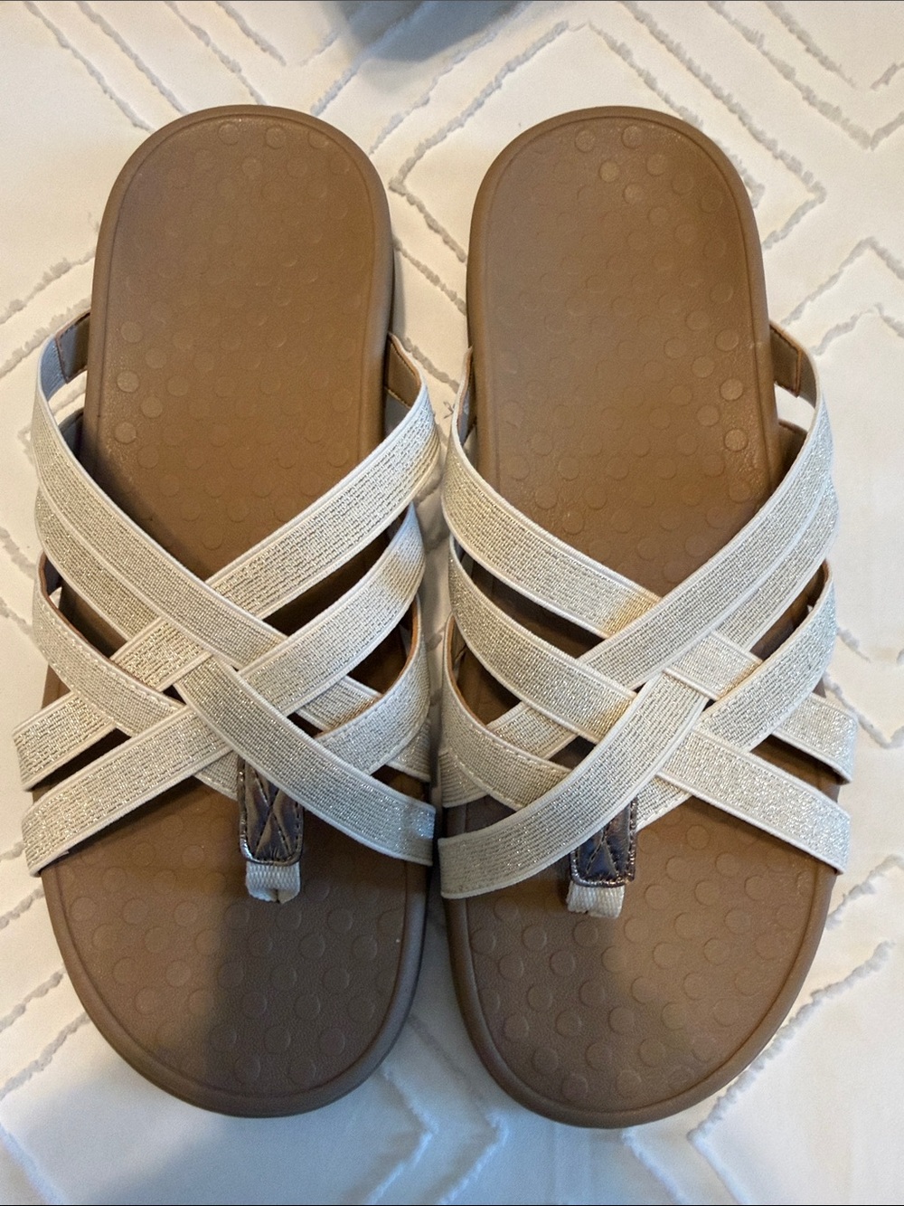 Vionic Women's Beige/Tan Strappy Slide Sandals